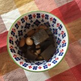 大豆入りひじきと蒟蒻の煮物